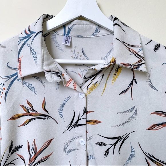 3/$50 Floral Button Down - Picture 2 of 5